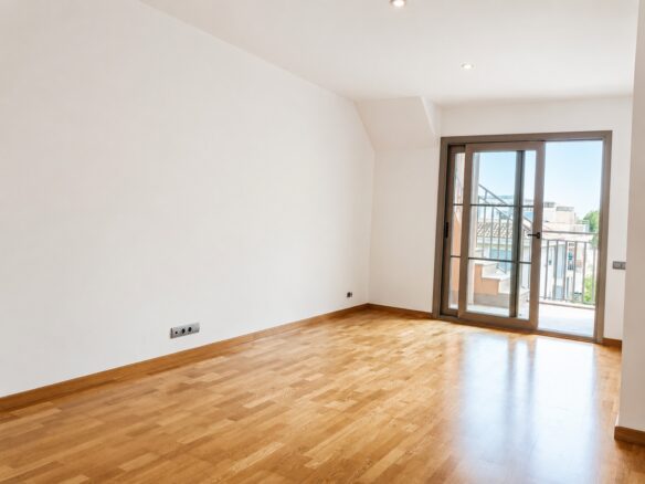 Apartment Of 150 M² With Large Private Terrace In Palma De Mallorca