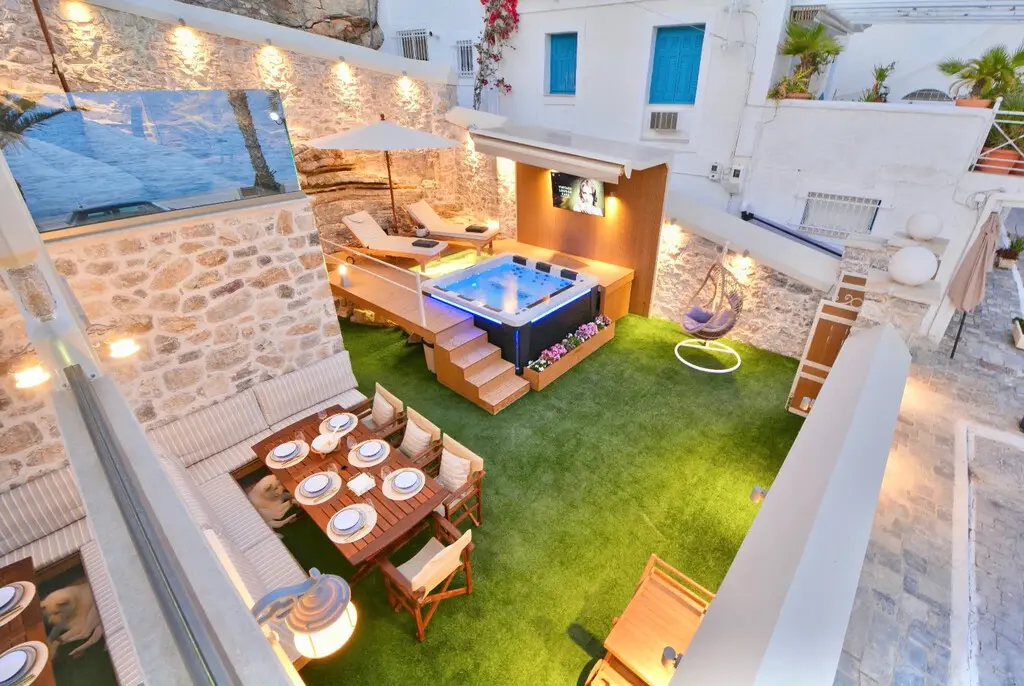 Villa Of 124 M² In Peloponnese