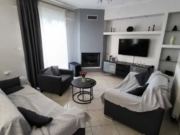 Maisonette Of 190 M² On The Olympic Coast