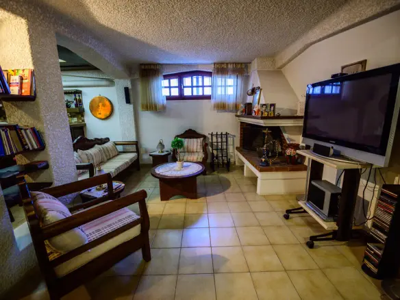 2-bedroom Detached House In Polydendri, Greece (400 M²)