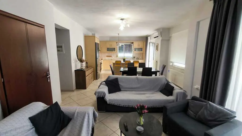 Maisonette Of 190 M² On The Olympic Coast