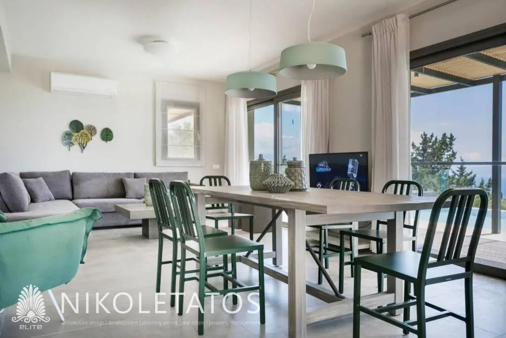 Villa Of 100 M² In Trapezaki, Greece