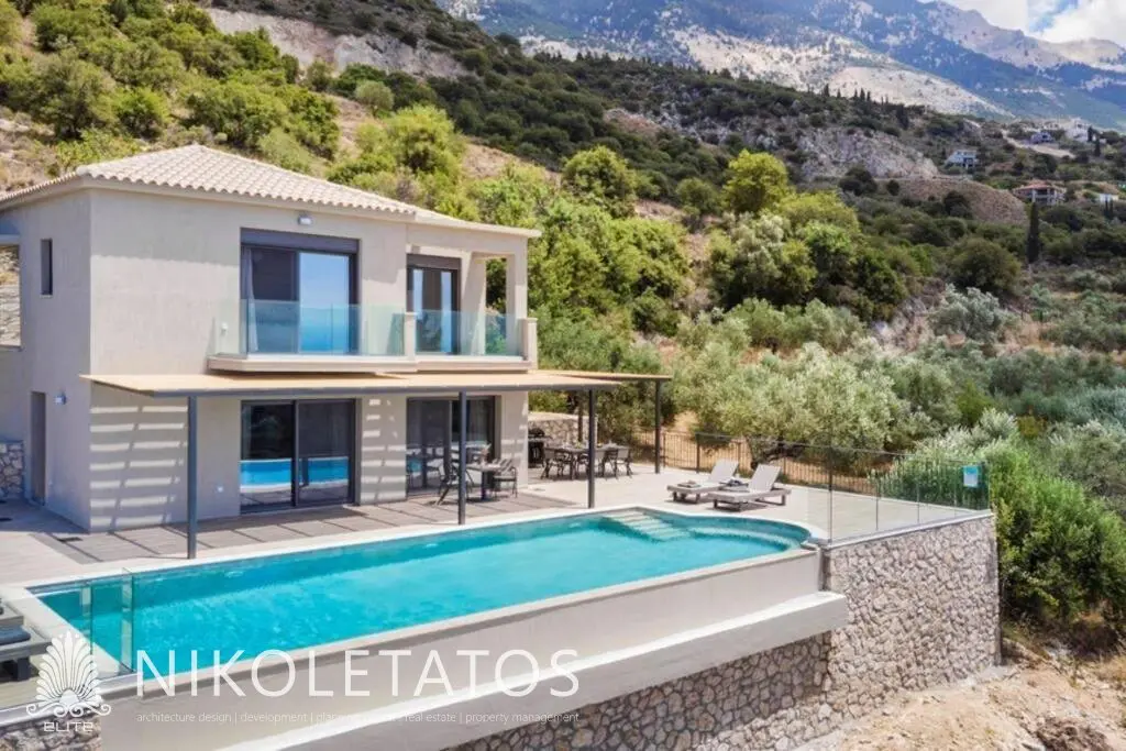 Villa Of 100 M² In Trapezaki, Greece