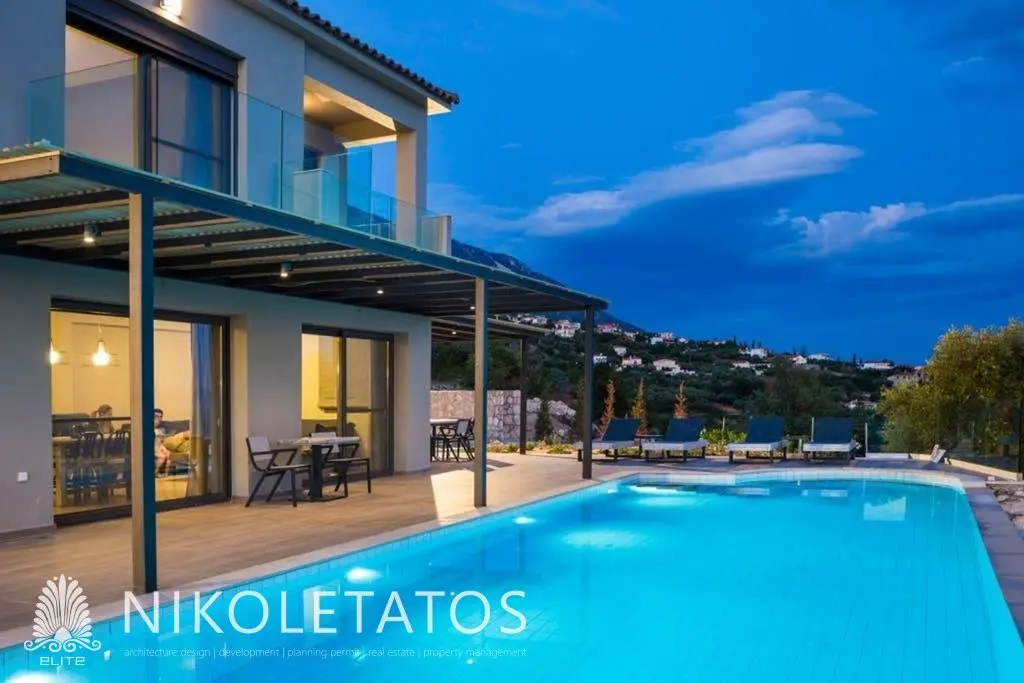 Villa Of 120 M² With Sea View In Trapezaki, Greece