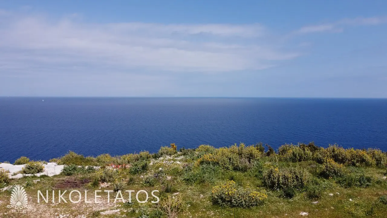 Land Of 1000 M² In Skala, Greece