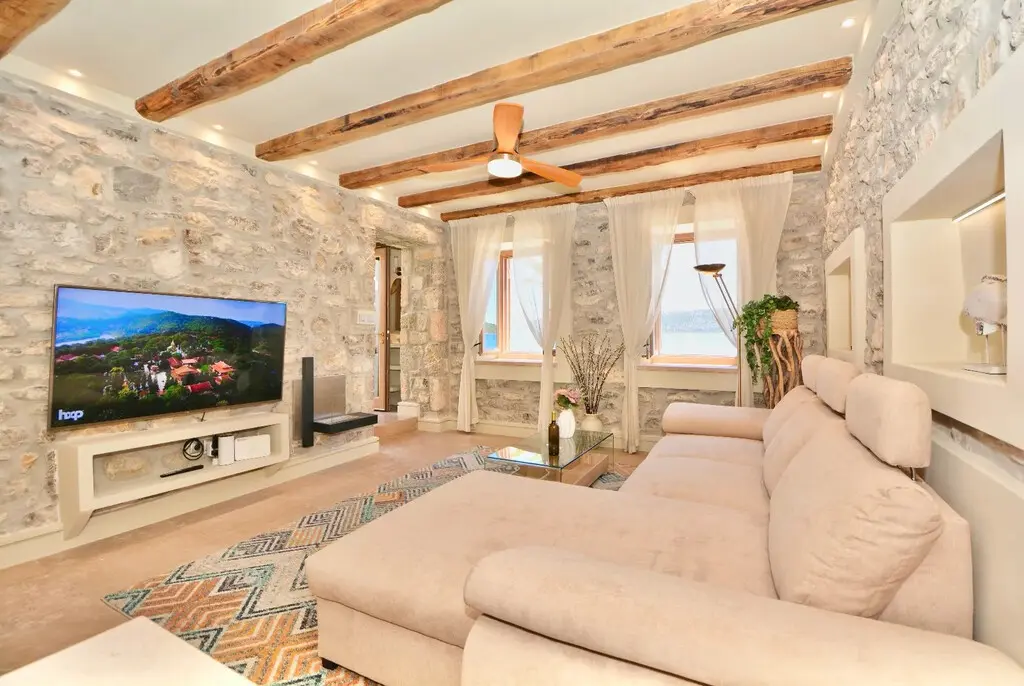 Villa Of 124 M² In Peloponnese