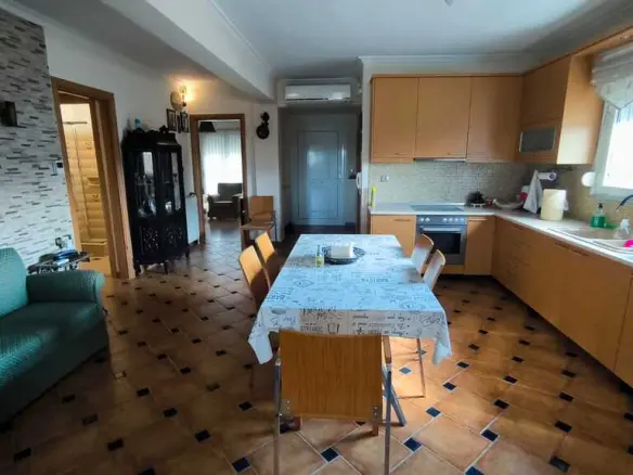 3-bedroom Flat In Paralia, Greece (118 M²)