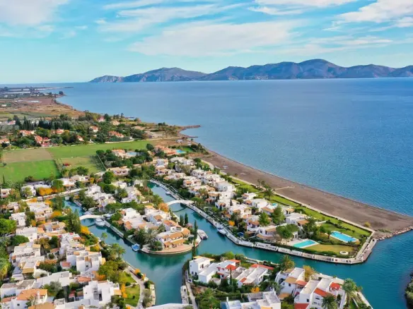 3-bedroom Villa In Ermioni, Greece (147 M²)