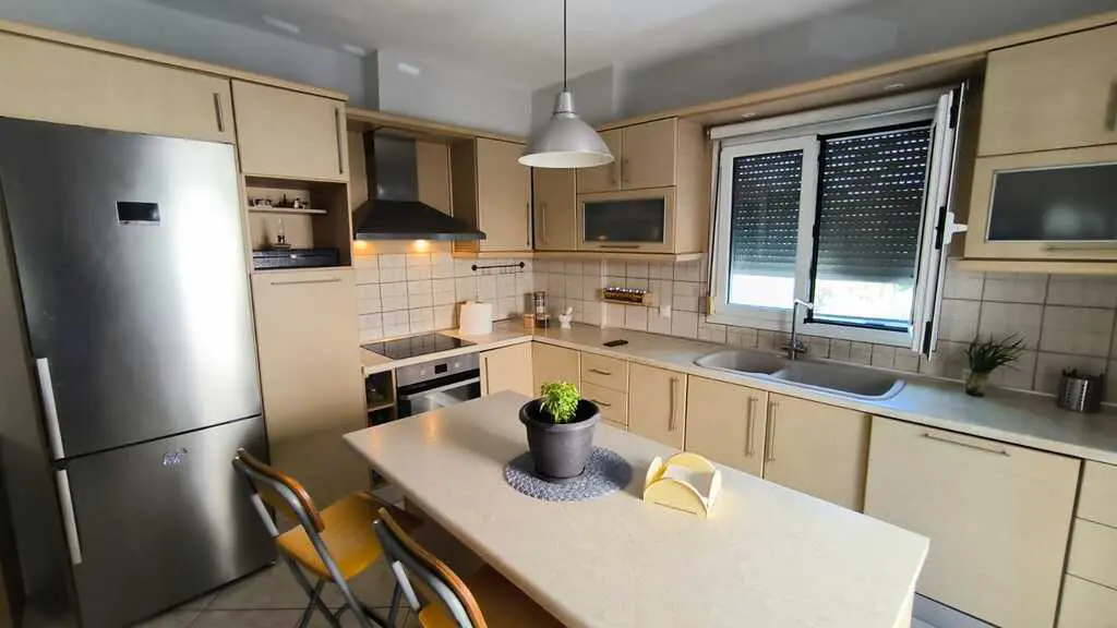 Maisonette Of 190 M² On The Olympic Coast