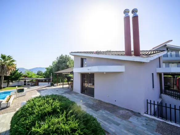 2-bedroom Detached House In Polydendri, Greece (400 M²)
