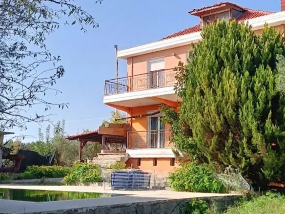6-bedroom Detached House In Thermaikos, Greece (335 M²)