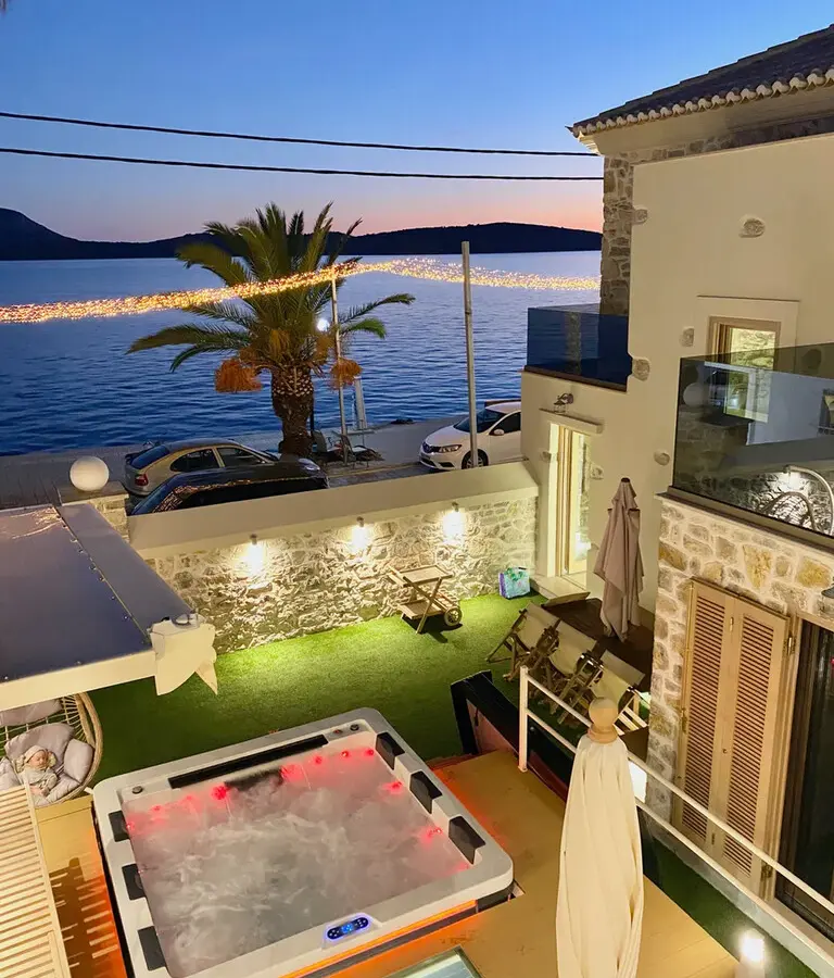 Villa Of 124 M² In Peloponnese