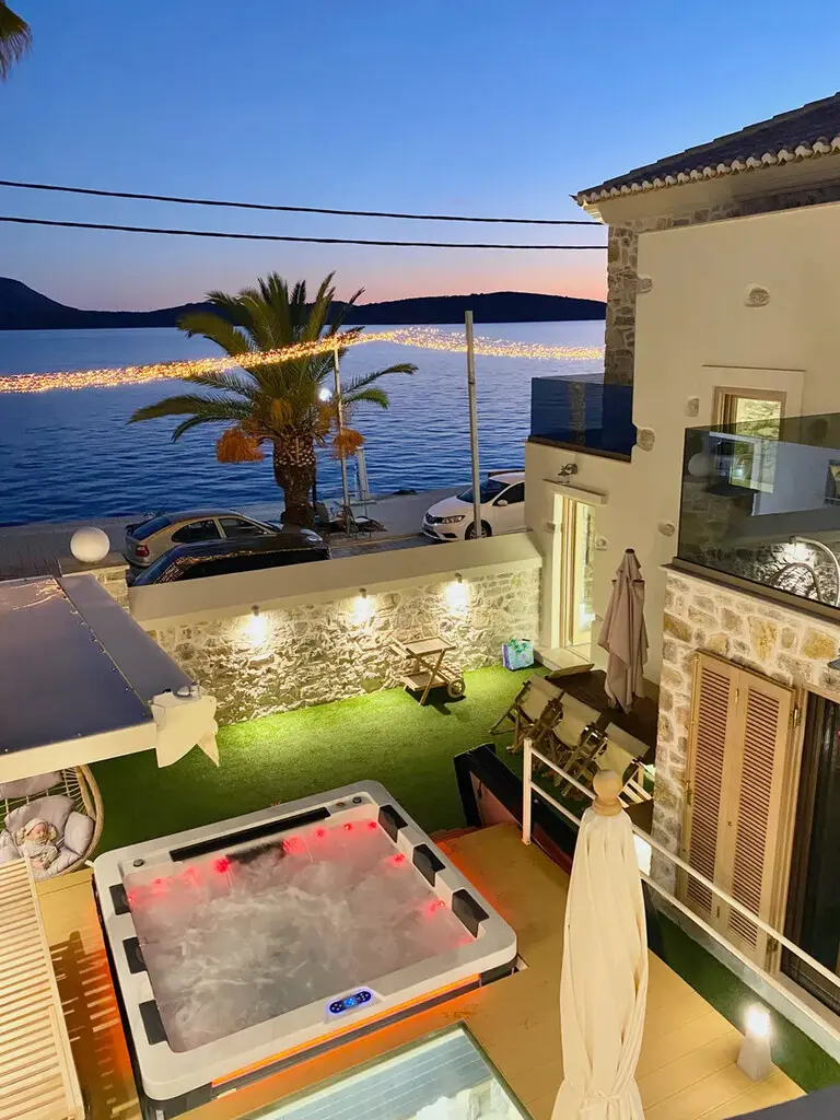 Villa Of 124 M² In Peloponnese