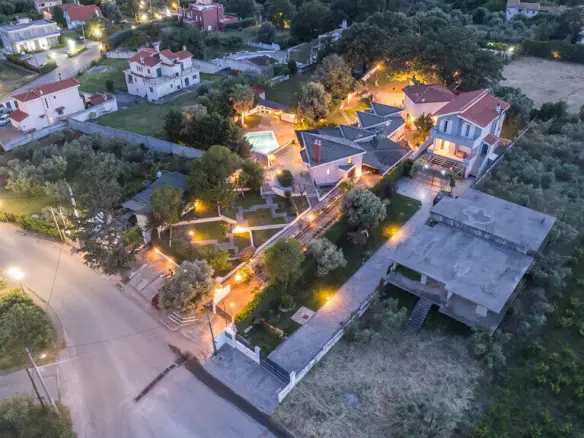 2-bedroom Detached House In Polydendri, Greece (400 M²)