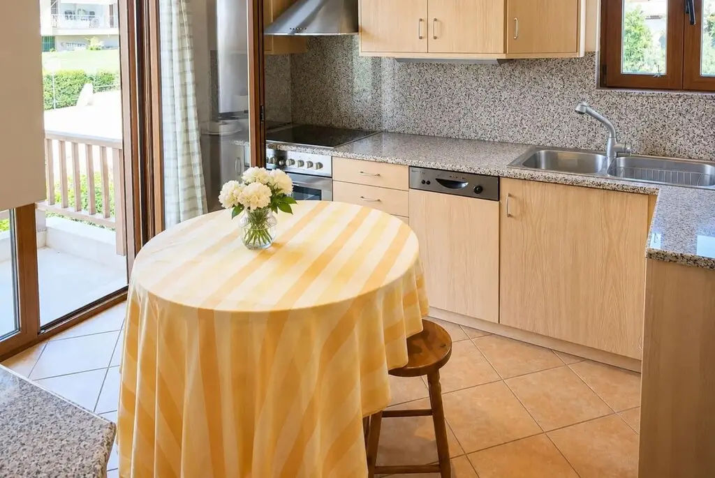 Flat Of 130 M² In Attica