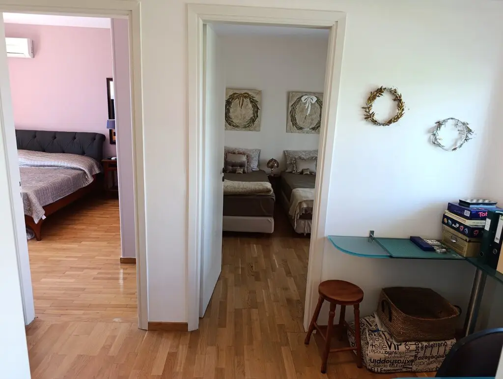 Flat Of 130 M² In Attica