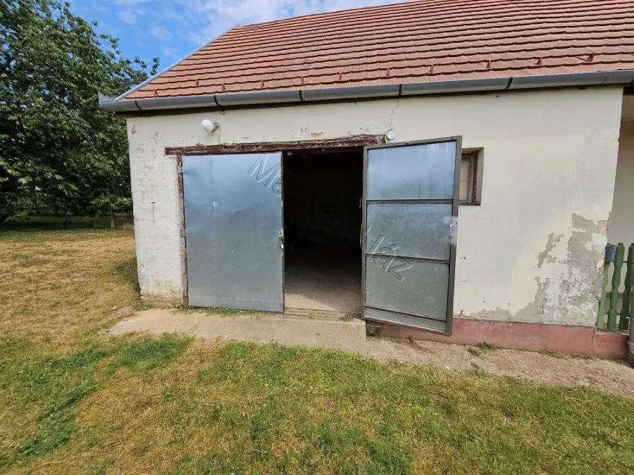 House Of 200 M² With Garden In Nak, Tolna