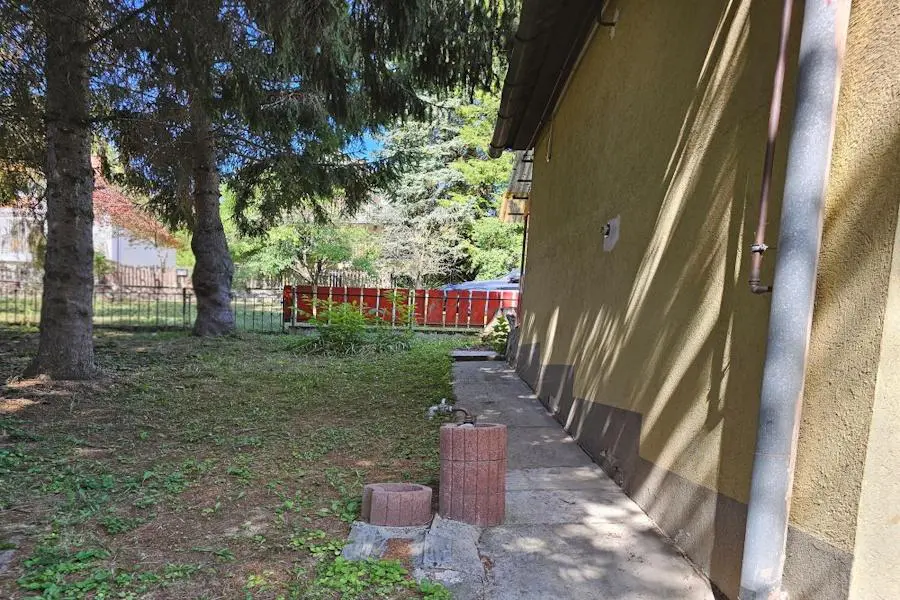 House Of 100 M² With Garden In Igal, Somogy