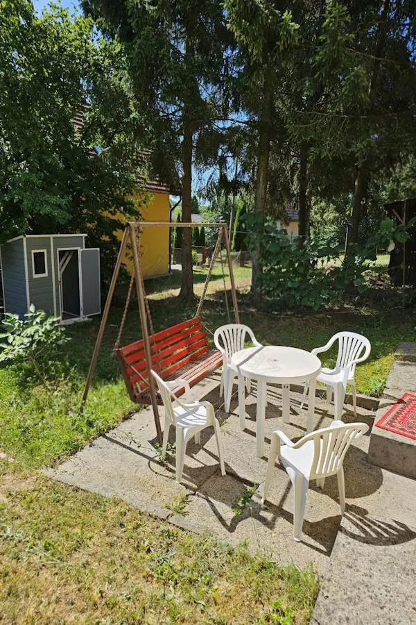 House Of 100 M² With Garden In Igal, Somogy
