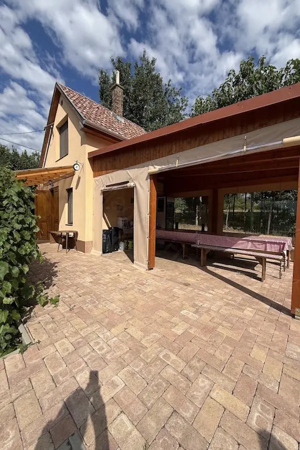 House Of 100 M² With Garden In Kaposszekcső, Tolna
