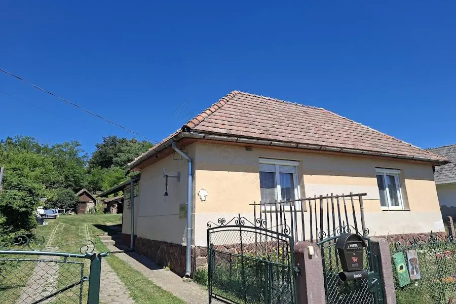 House Of 100 M² In Ecseny, Somogy