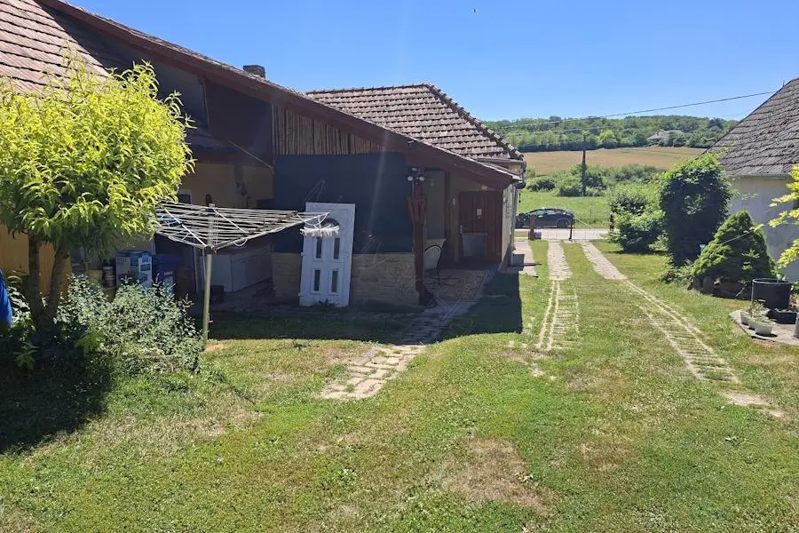 House Of 100 M² In Ecseny, Somogy
