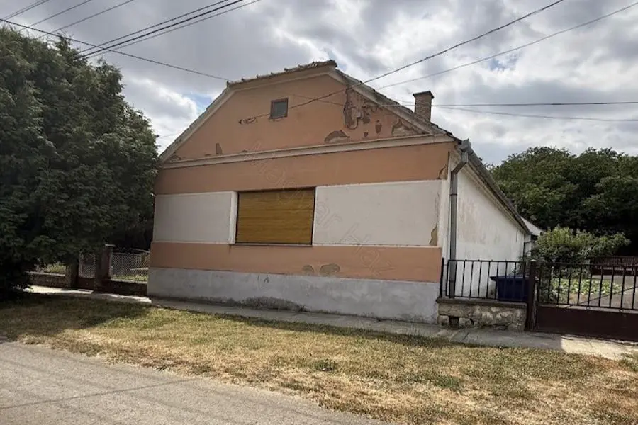 House Of 100 M² In Kátoly, Baranya