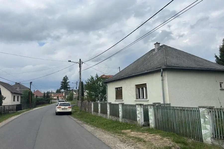 House Of 100 M² In Sáta, Borsod-abaúj-zemplén