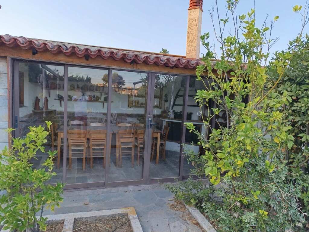 Flat Of 130 M² In Attica