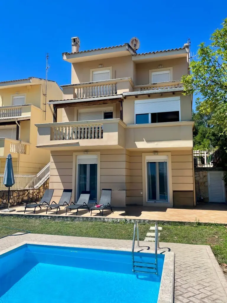 Villa Of 147 M² In Corfu