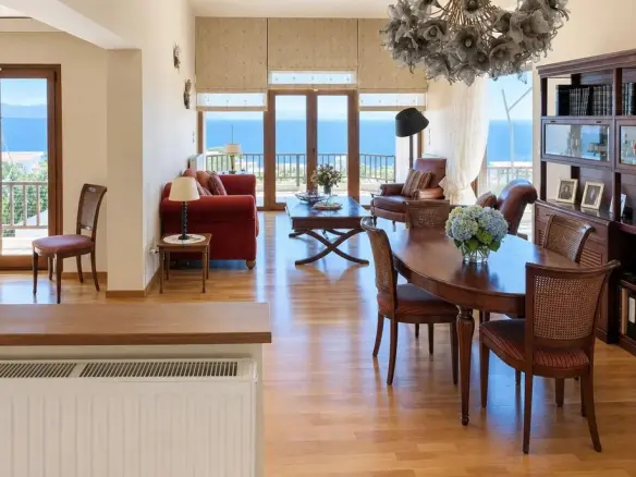 Flat Of 130 M² In Attica