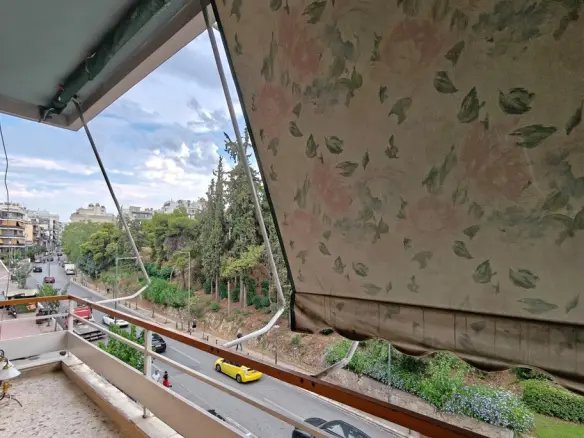 2-bedroom Flat In Neos Kosmos, Greece (75 M²)