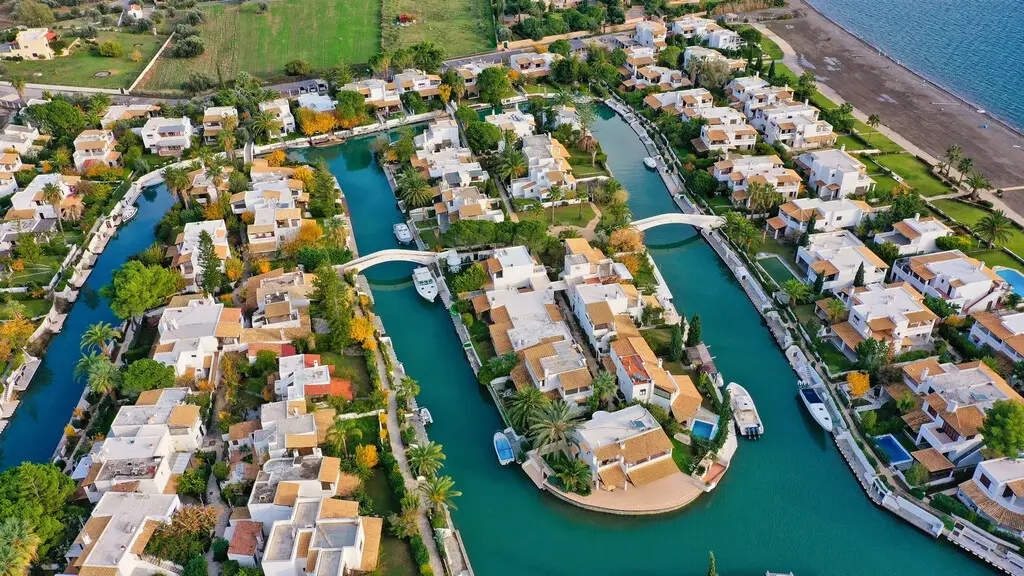 Villa Of 147 M² In Peloponnese