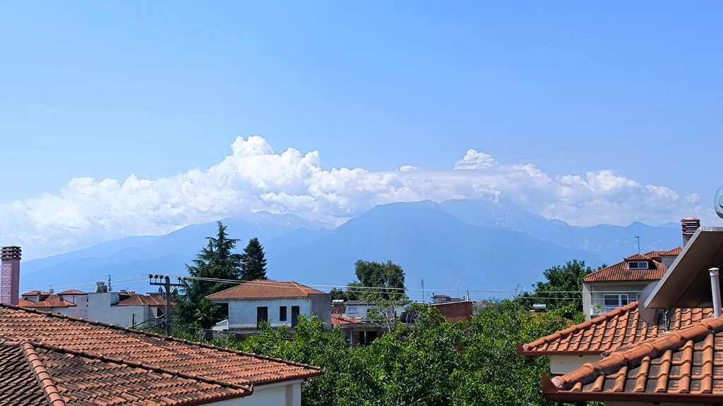 Maisonette Of 190 M² On The Olympic Coast