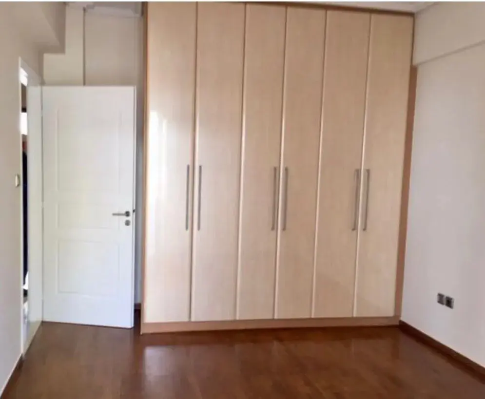 Flat Of 135 M² In Athens