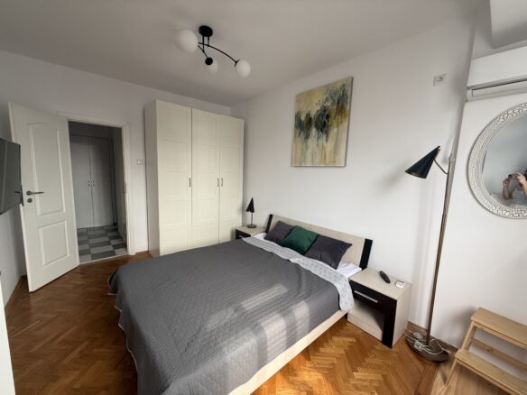 Fully Renovated 2-bedroom Apartment For Sale Near Piața Romană, Central Bucharest