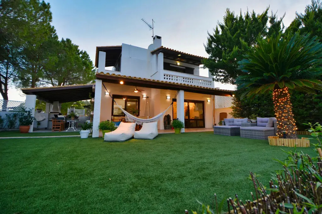 Villa Of 147 M² In Peloponnese