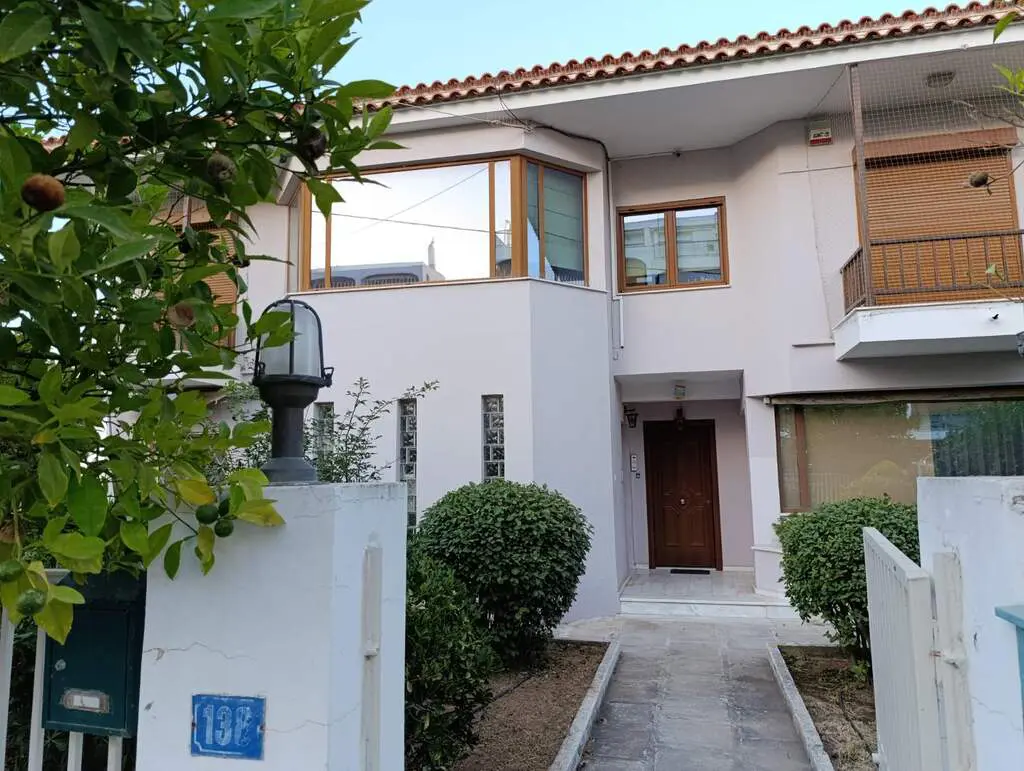 Flat Of 130 M² In Attica