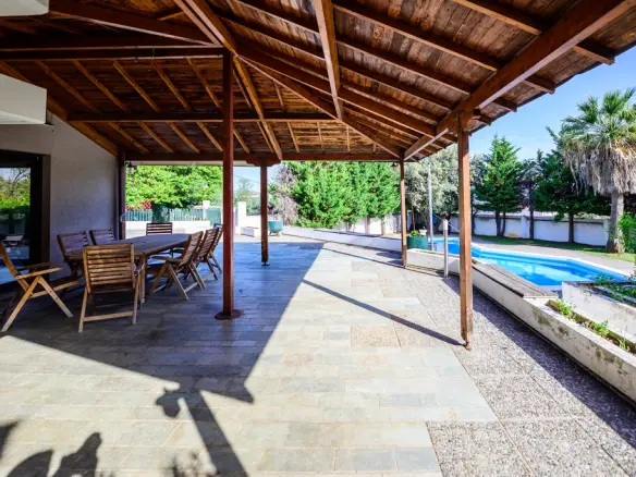 2-bedroom Detached House In Polydendri, Greece (400 M²)