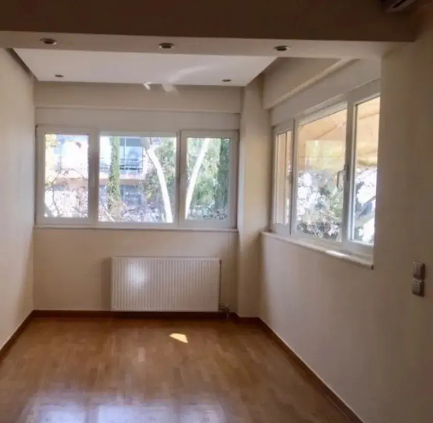 Flat Of 135 M² In Athens