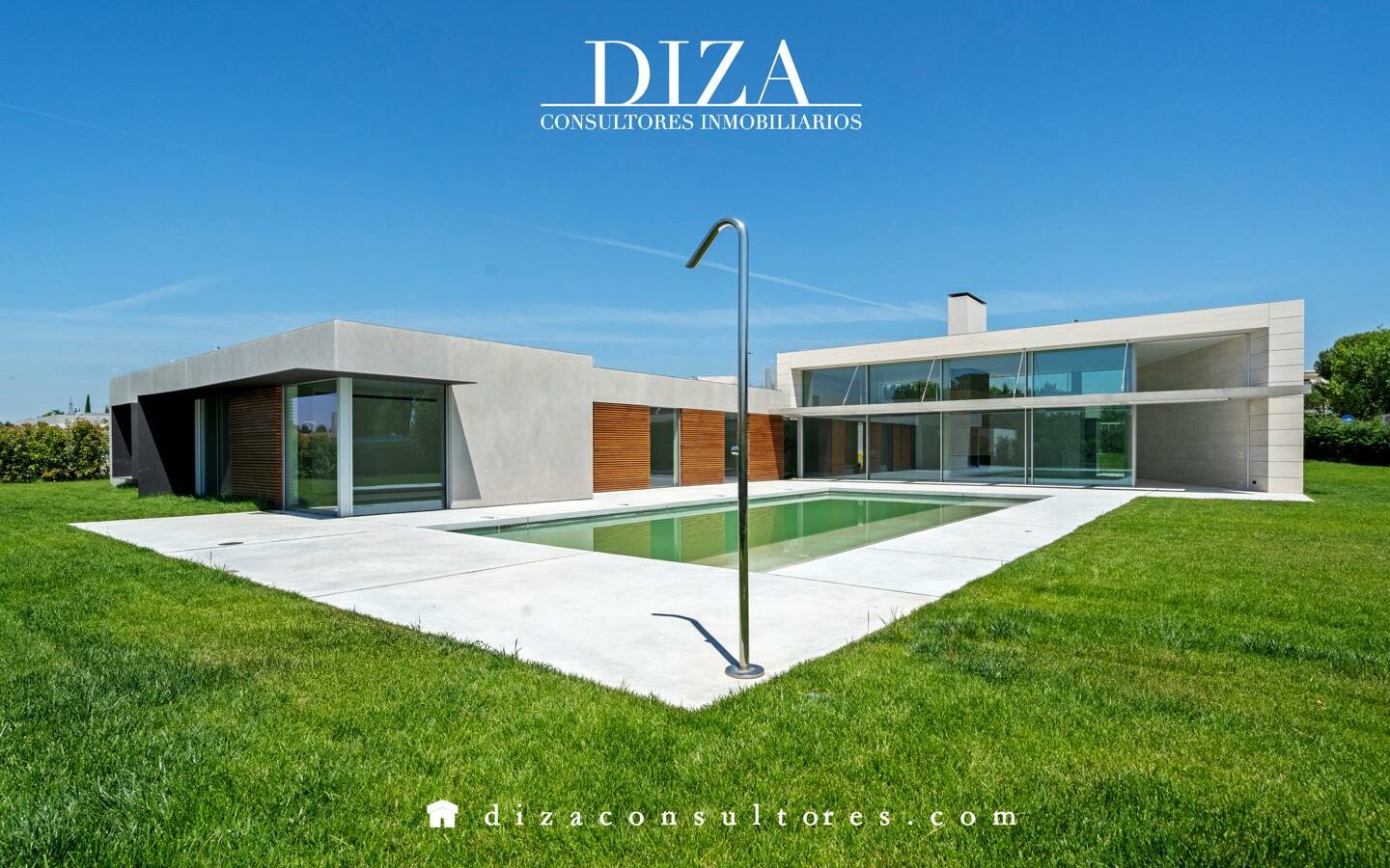 Detached Villa Of 500 M² With New Construction In Valdemarín