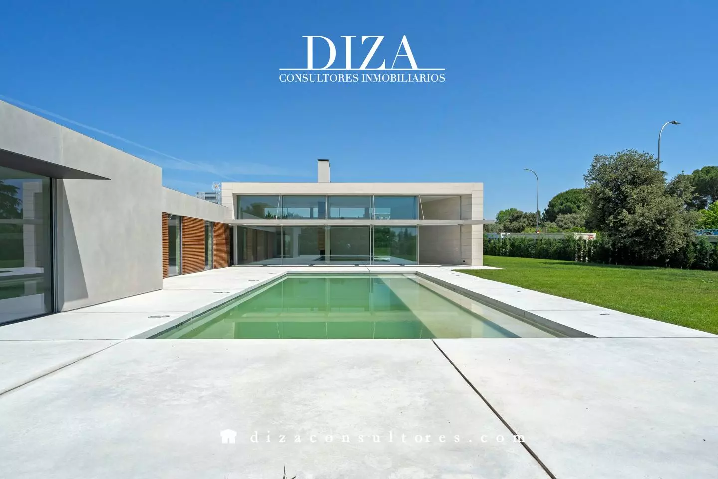 3942677-ae1f0025 Detached Villa Of 500 M² With New Construction In Valdemarín