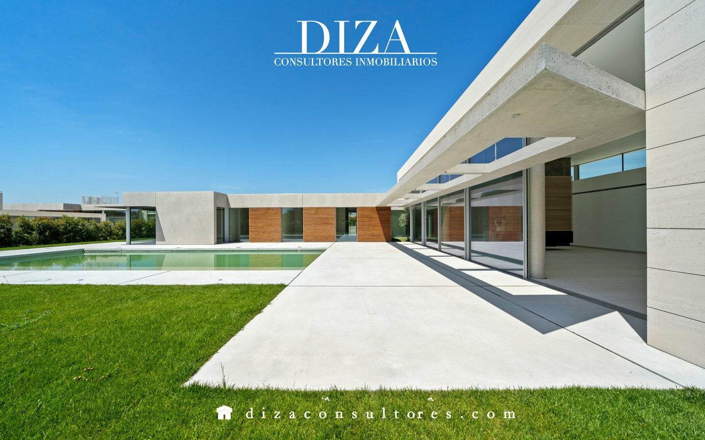 Detached Villa Of 500 M² With New Construction In Valdemarín