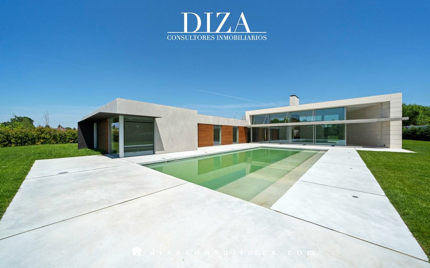 Detached Villa Of 500 M² With New Construction In Valdemarín