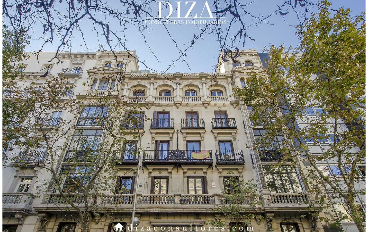 House Of 500 M² With Garden View In Madrid