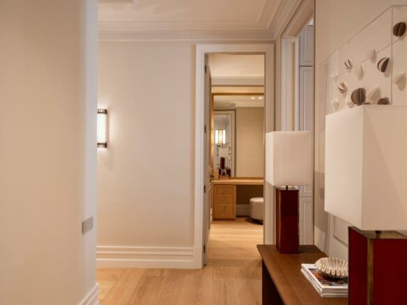 Apartment Of 85 M² With Classic Building Features In Puerta De Alcalá