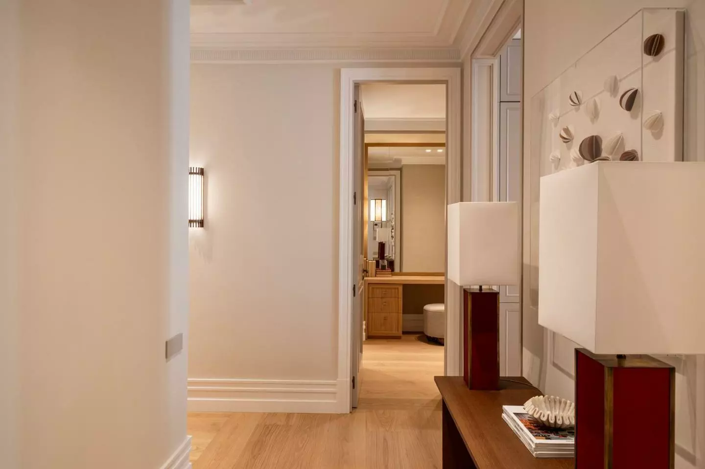4251521-6269adcd Apartment Of 85 M² With Classic Building Features In Puerta De Alcalá