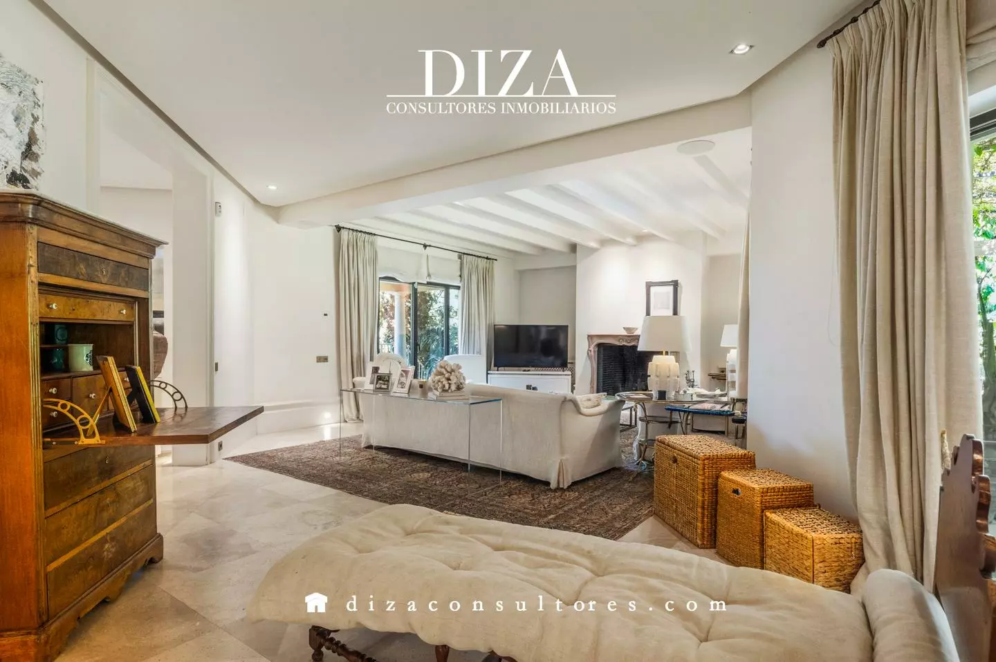 Villa Of 500 M² With Swimming Pool In Somosaguas