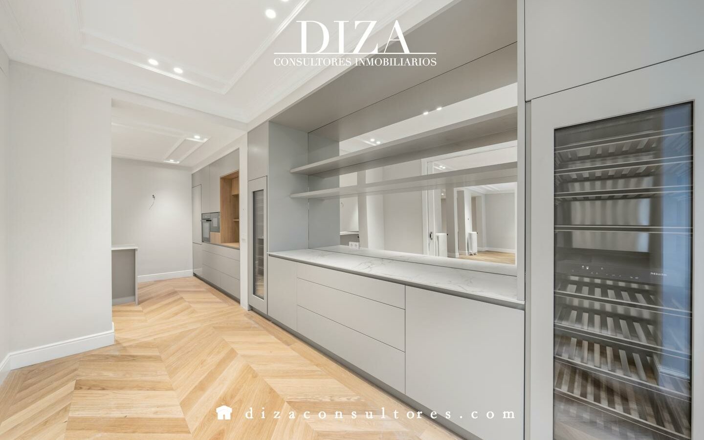 Apartment Of 100 M² With Terrace And Design In Recoletos