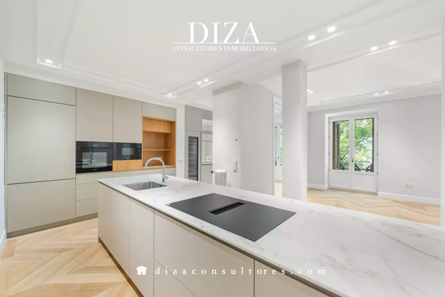 4265057-53d84008 Apartment Of 100 M² With Terrace And Design In Recoletos